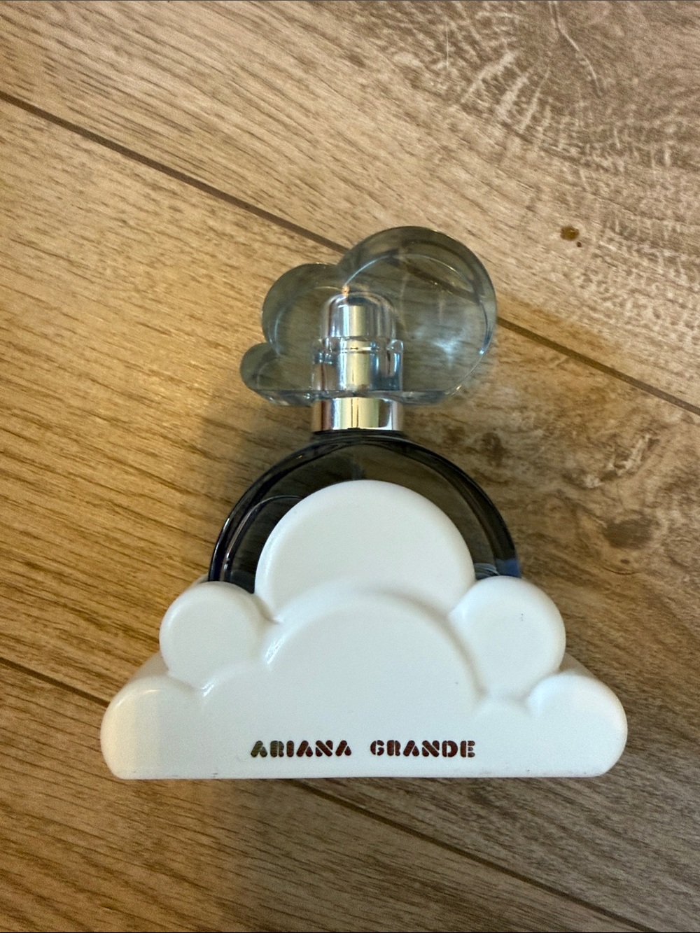 Ariana Grande Cloud Perfume